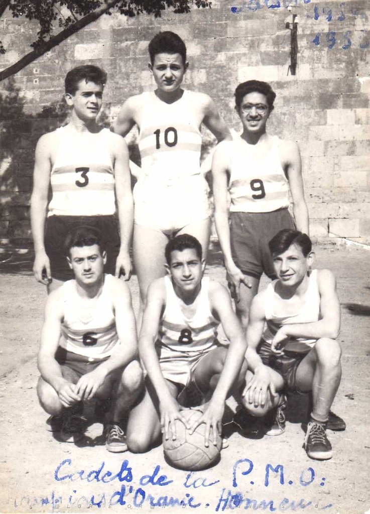 P.M.O. Chanpions d'Oranie de basket.jpg